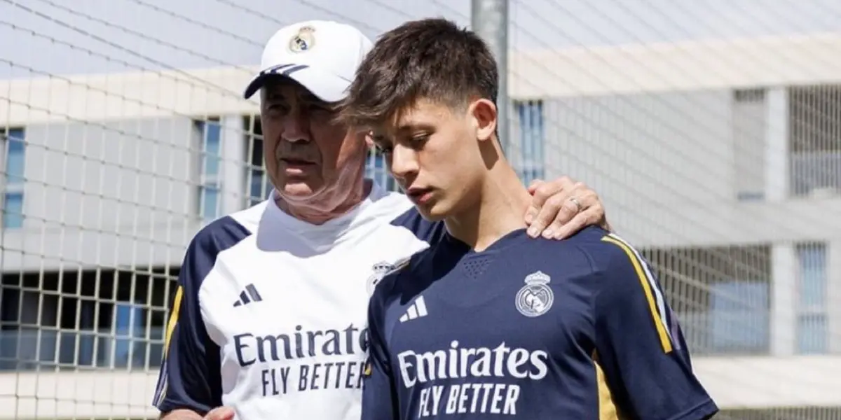 A la afición le sorprendió que el jugador no debutará ayer.