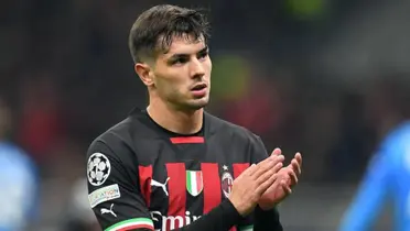 Brahim con la camiseta del Milan. (Foto: EFE)