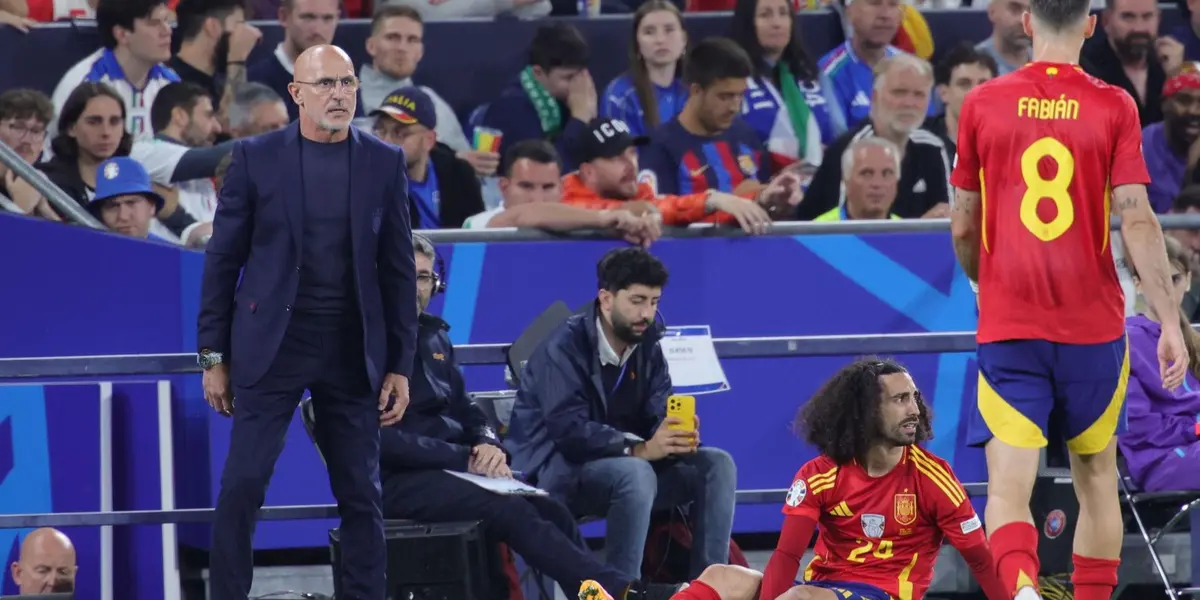 De La Fuente mira a Fabián con preocupación.