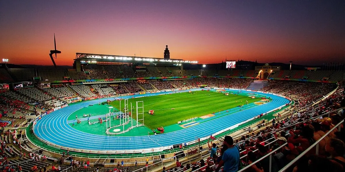 El Camp Nou se encuentra en plena reconstrucción por lo que el Montjuic será la sede del Clásico.