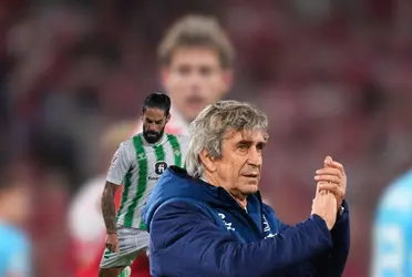 El franjiverde sigue de cerca los pases de un jugador que comienza a llamar la atención en toda Europa.