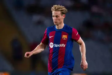 Frenkie De Jong habría aceptado infiltrarse para poder jugar el Clásico, dice AS.