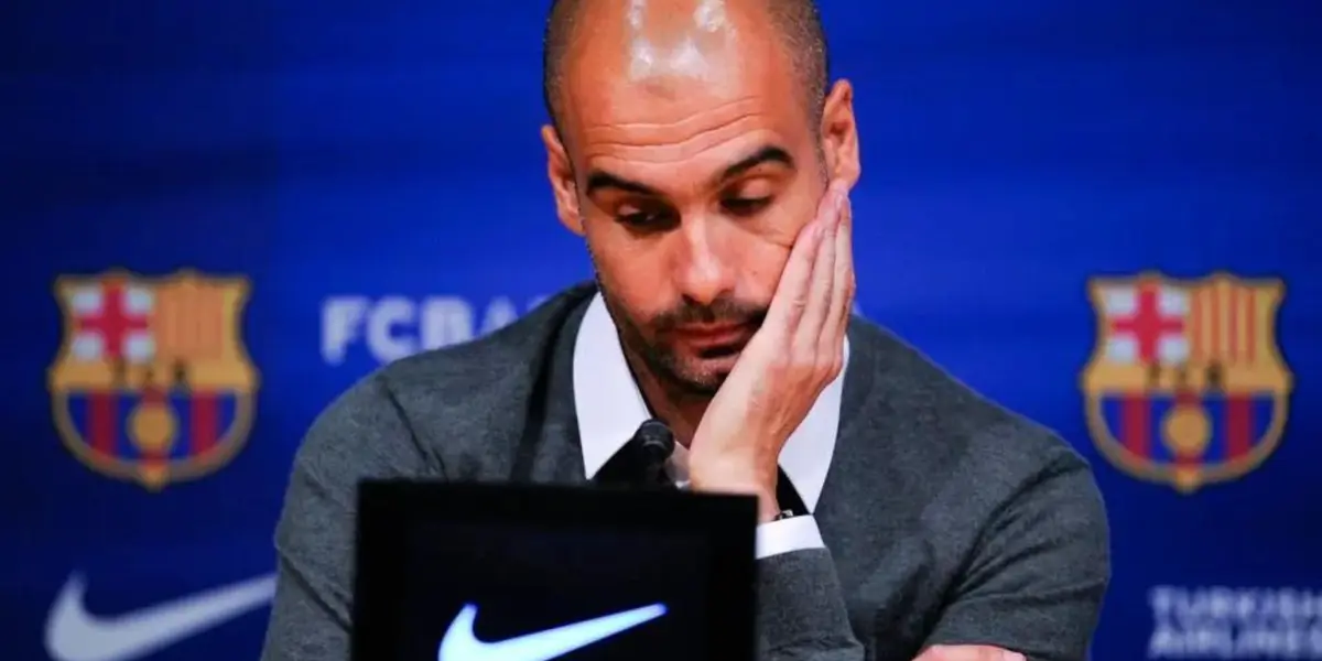 Guardiola en conferencia de prensa durante su etapa como DT del Barcelona.