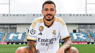 Joselu en su presentación con el Real Madrid. (Foto: Real Madrid)