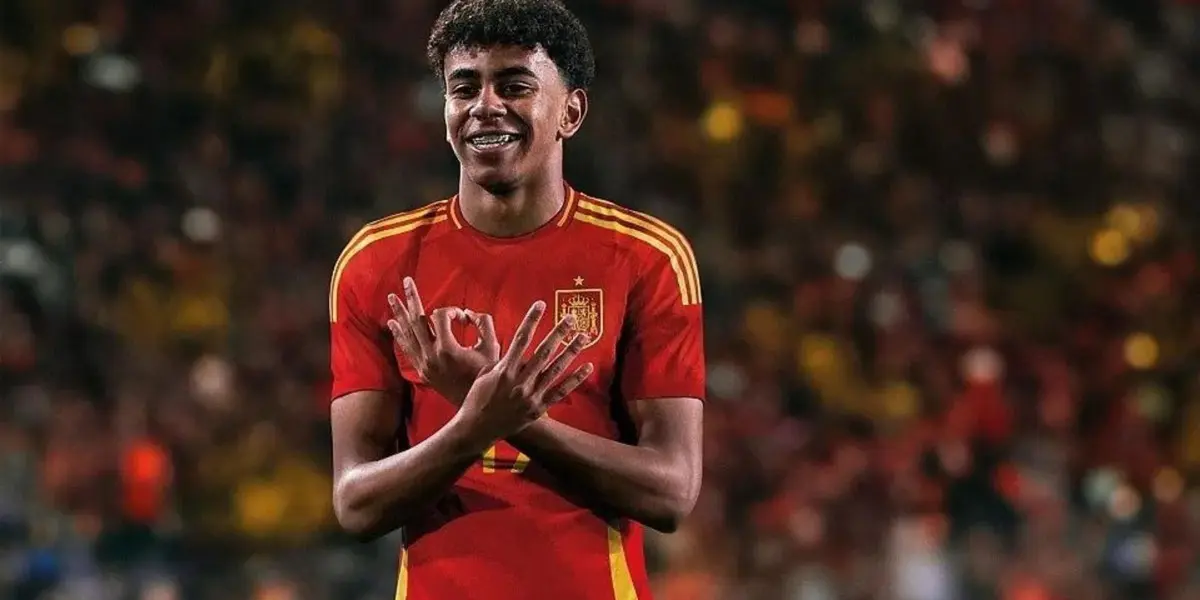 Lamine Yamal festeja su gol con España. (Foto: EFE)