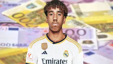 Leny Yoro con la camiseta del Real Madrid.