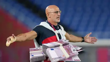 Luis De La Fuente en el banquillo de España. (Foto: archivo)
