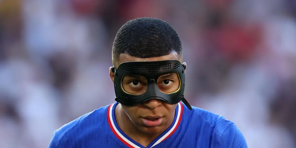 Mbappé con la camiseta de Francia. (Foto: EFE)