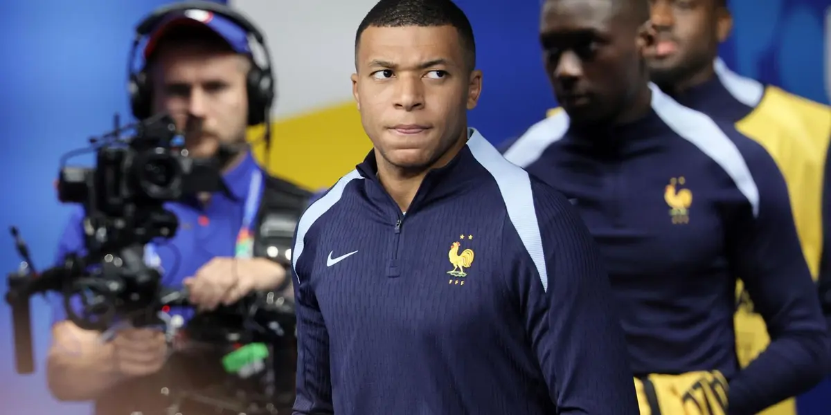 Mbappé suplente ante Países Bajos.