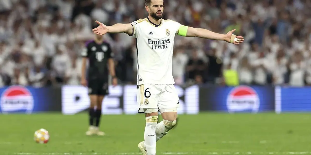 Nacho con la camiseta del Real Madrid.