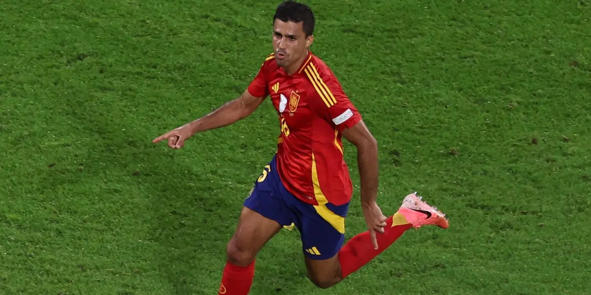 Rodri festeja su gol ante Georgia para el 1-1 de España. (Foto: EFE)
