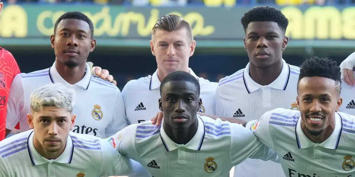 Varios jugadores saludaron a su nuevo compañero y aprovecharon para lanzar un dardo al clásico rival