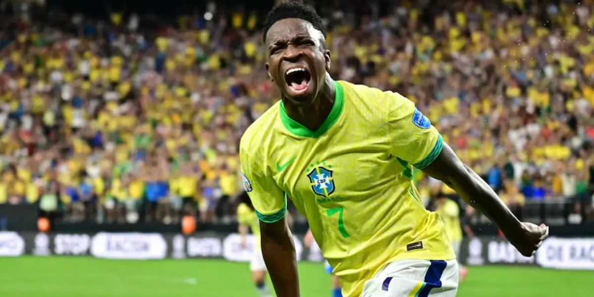 Vinicius festeja uno de sus goles ante Paraguay. (Foto: EFE)