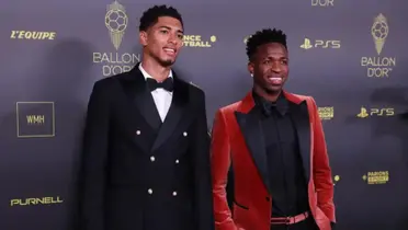 Vinicius junto a Bellingham en la ceremonia del Balón de Oro.