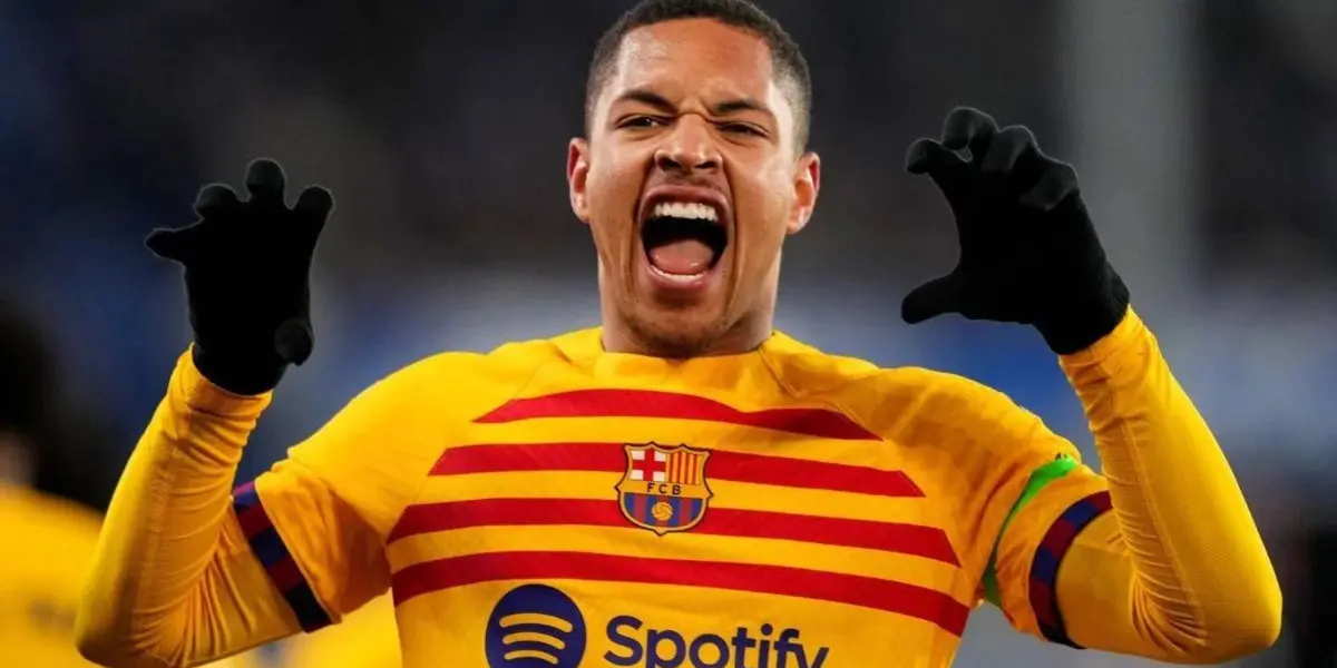 Vitor Roque festejando un gol en el FC Barcelona.